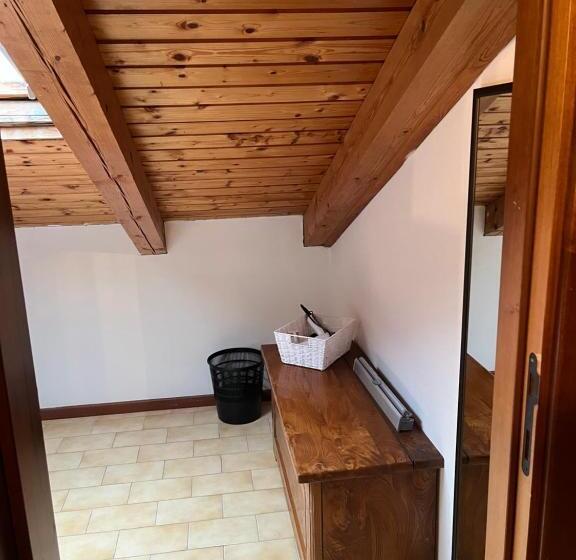 Bed and Breakfast Hisa Karletavi