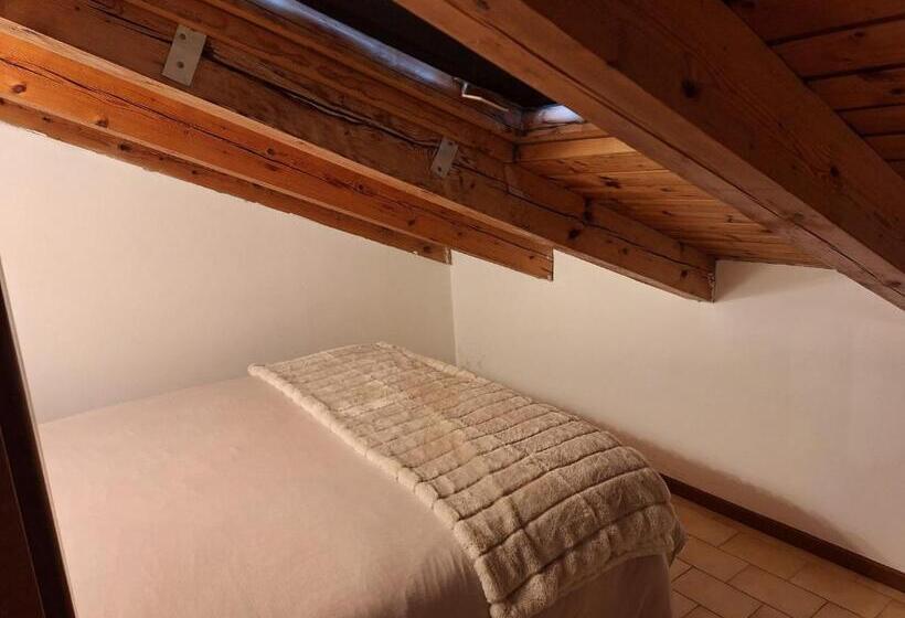 Bed and Breakfast Hisa Karletavi