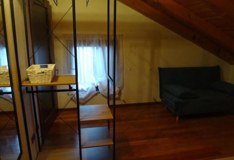 Bed and Breakfast Hisa Karletavi