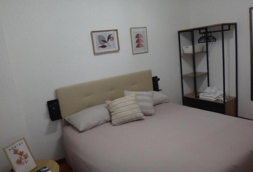 Bed and Breakfast Hisa Karletavi