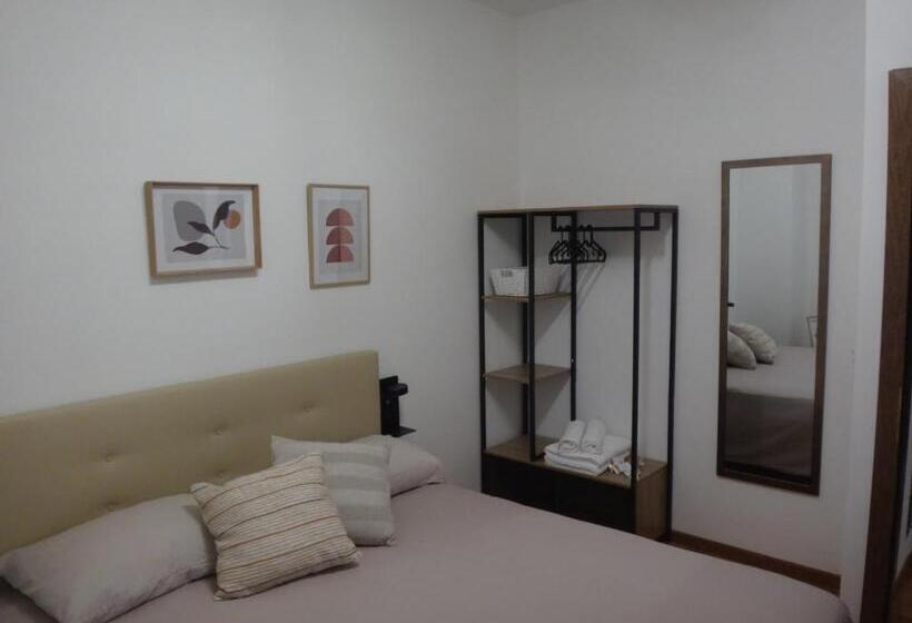 Bed and Breakfast Hisa Karletavi