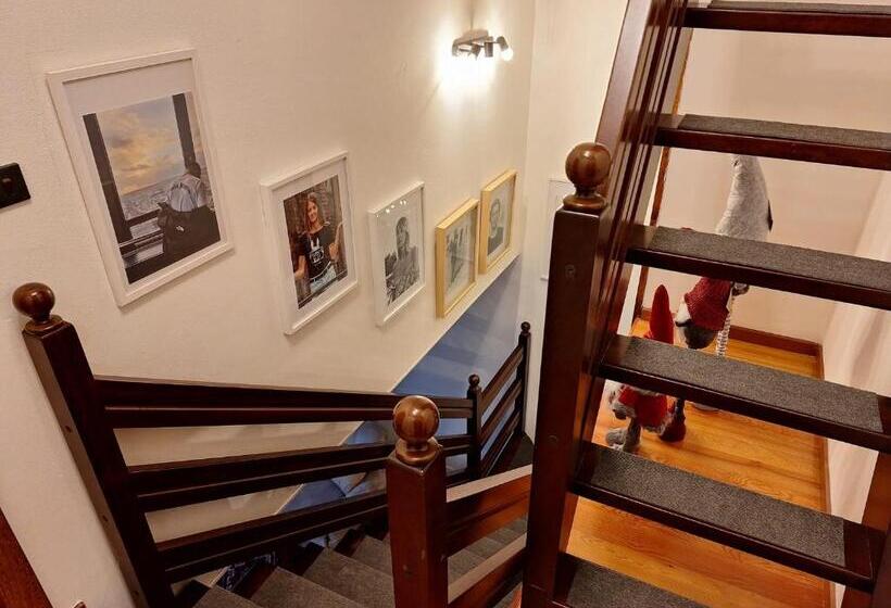 Bed and Breakfast Hisa Karletavi