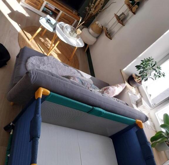 민박 La Maison De Mona