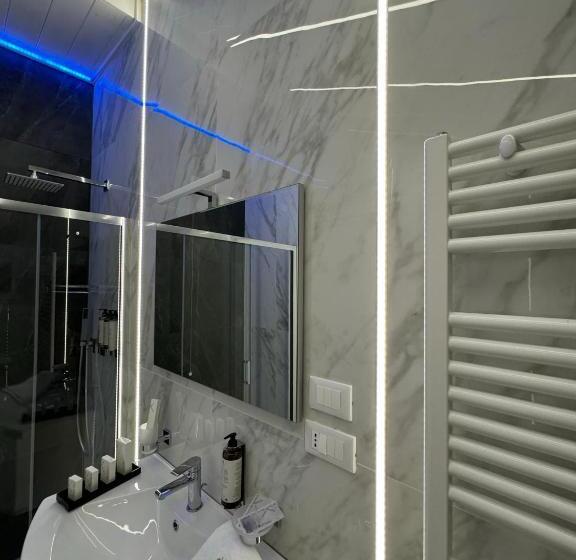 تختخواب و صبحانه Le Suite Piazza Nuova