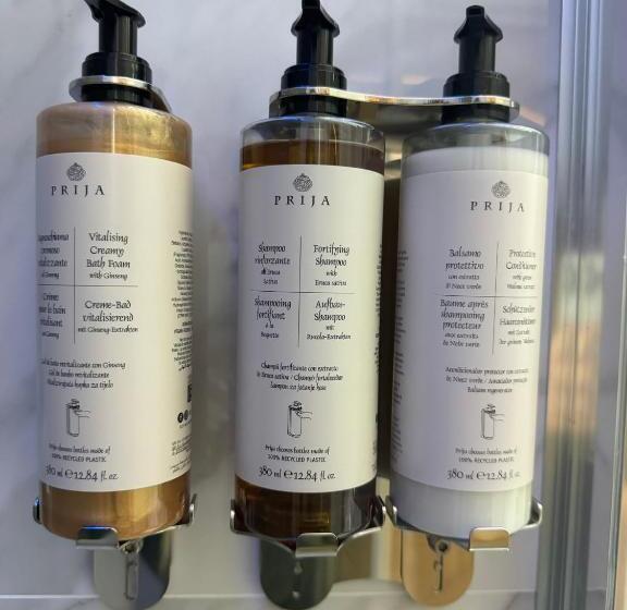 تختخواب و صبحانه Le Suite Piazza Nuova