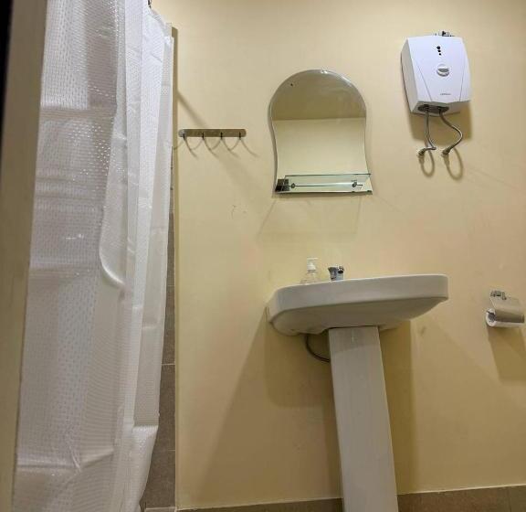 민박 Lovely Home With Pool