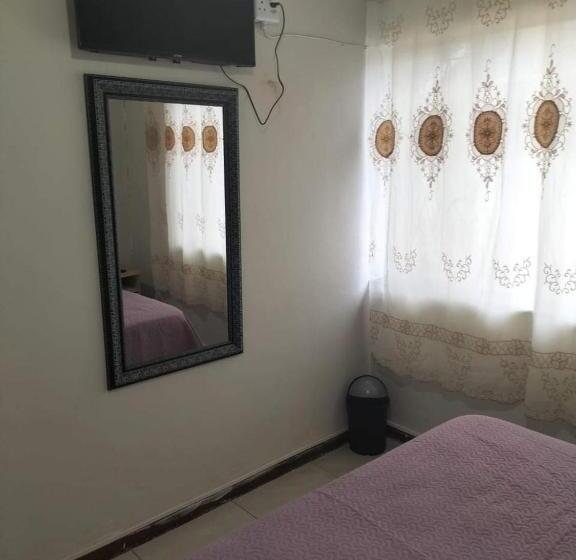 مبيت وإفطار Restwell Accommodation