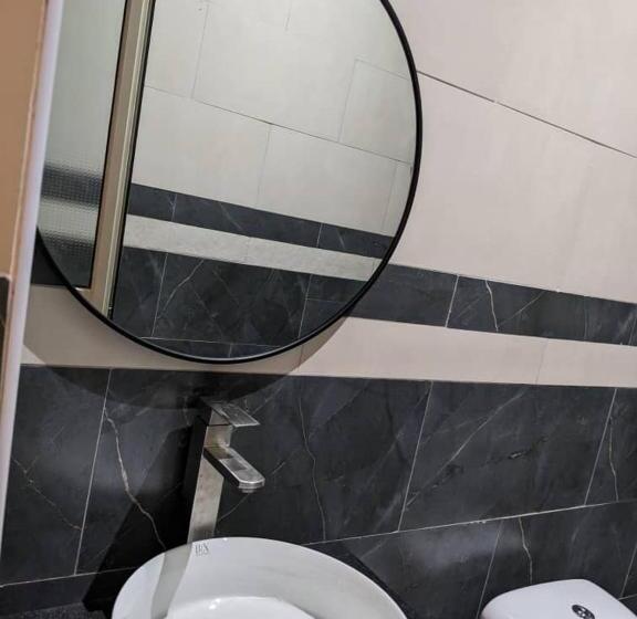 تختخواب و صبحانه Royal Xperience