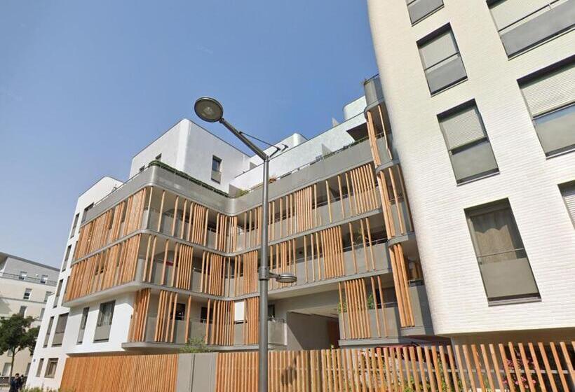 住宿加早餐  Studio Suite Massy Atlantis Tgv