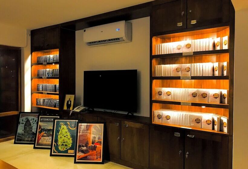 צימר Tea Library Hikkaduwa