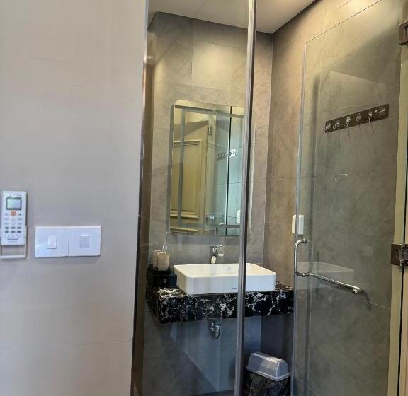 تختخواب و صبحانه Tropical Homestay