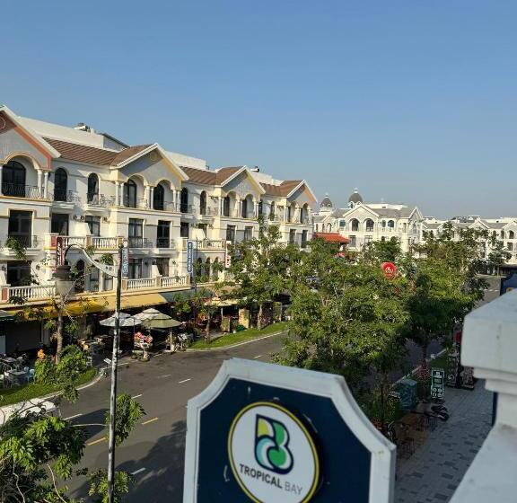 تختخواب و صبحانه Tropical Homestay