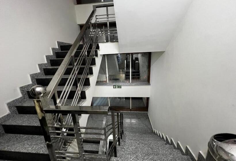 Blossom Hotel By Staykr