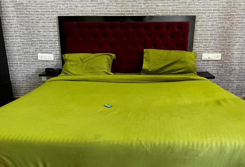 Blossom Hotel By Staykr