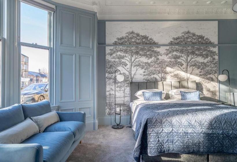 Bluebell Studio Glasgow Airport