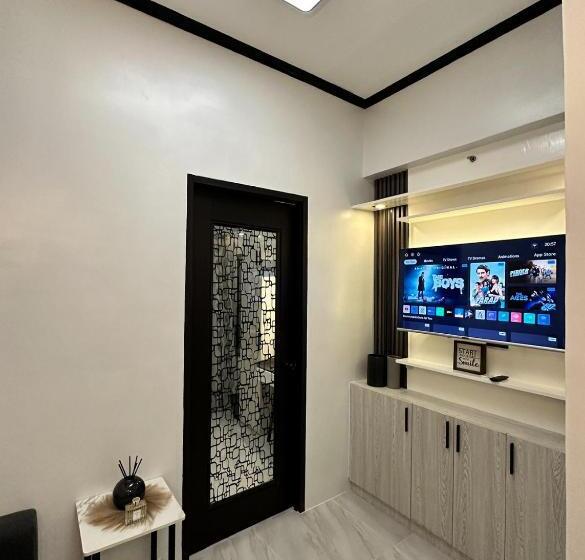 Condominium Paranaque Aesthetic Vibes! Airport