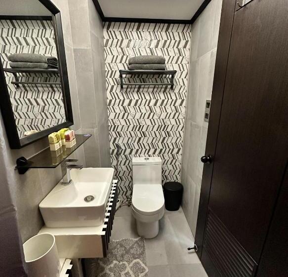 Condominium Paranaque Aesthetic Vibes! Airport