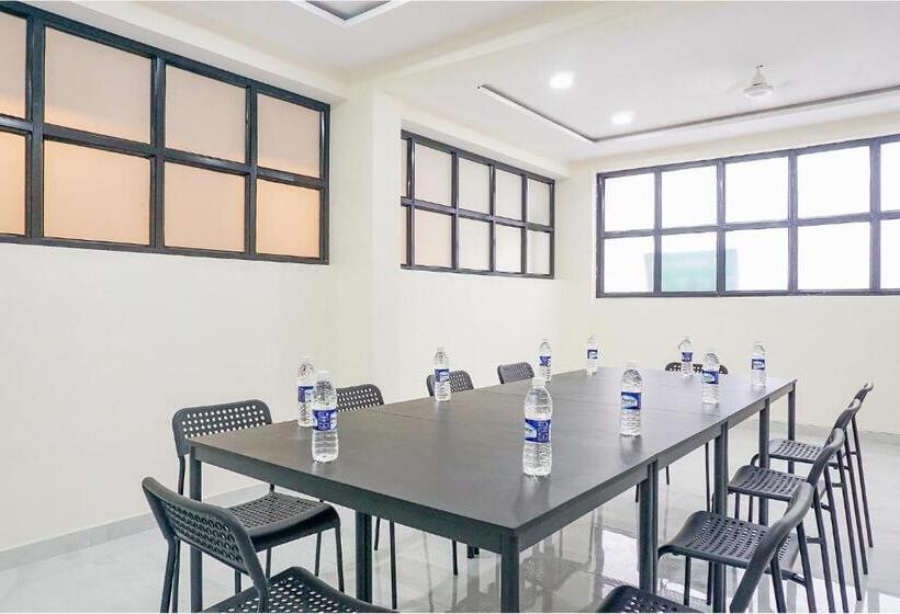 Fabhotel Prime Esta Inn Nr Twin Tower, Viman Nagar