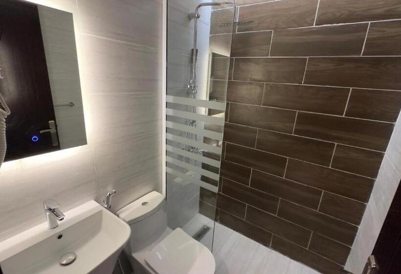 فندق ملتزم الكرم