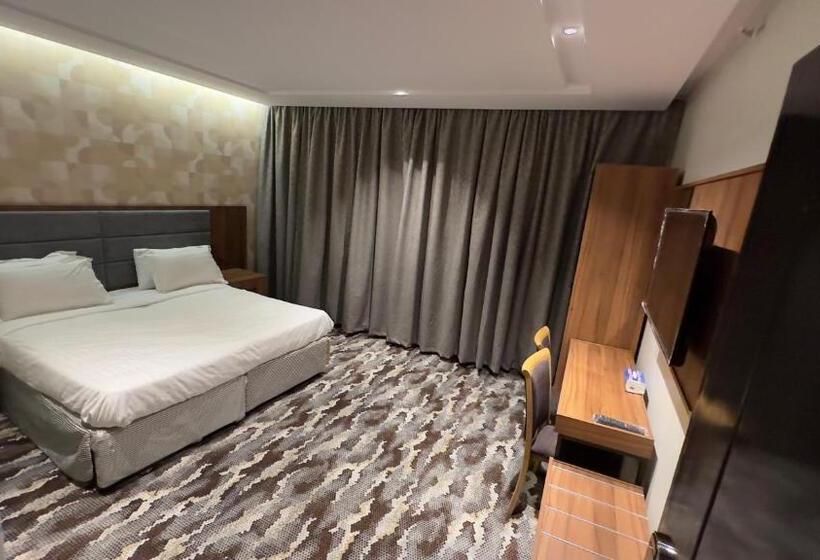 فندق ملتزم الكرم