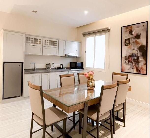 Отель شاليهات نفلة