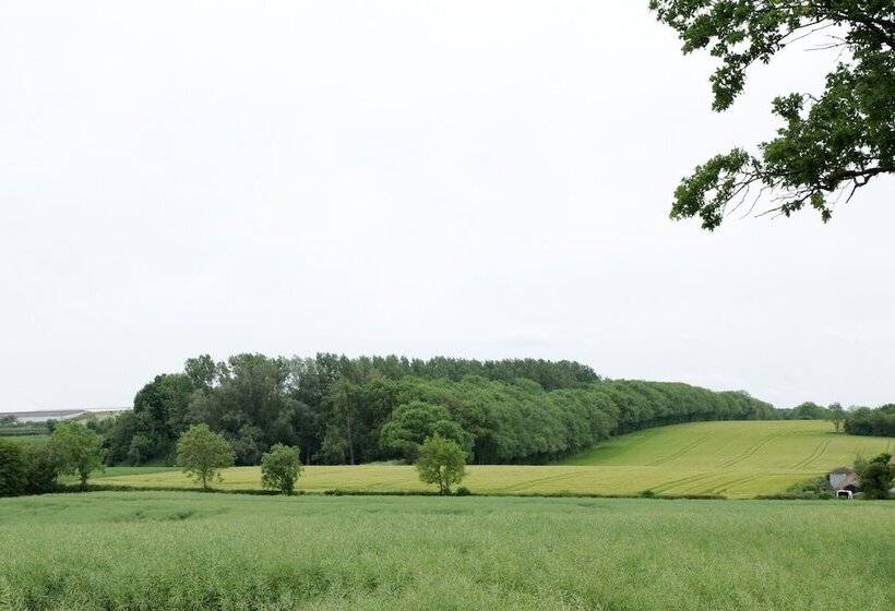 בית מלון כפרי 4 Sisters Inn