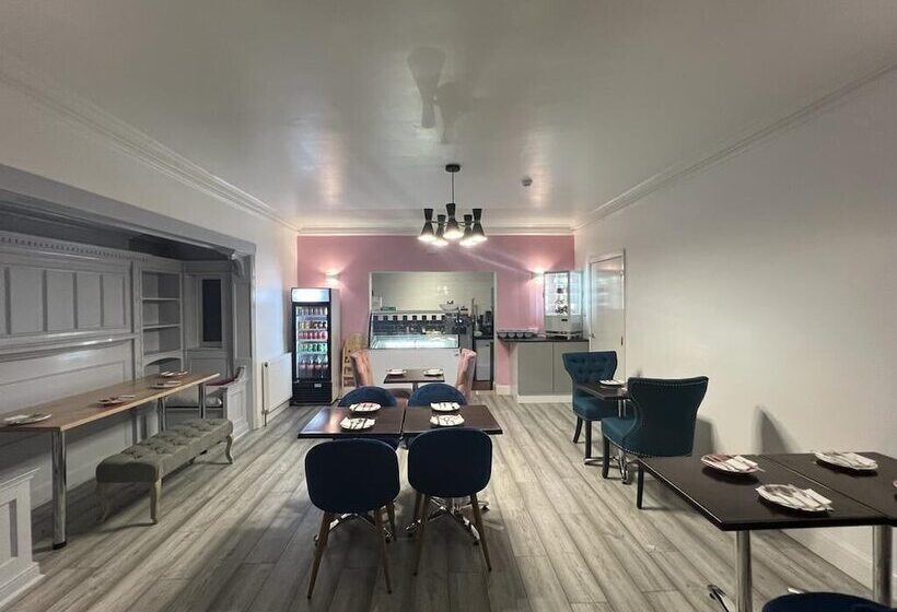 בית מלון כפרי 4 Sisters Inn