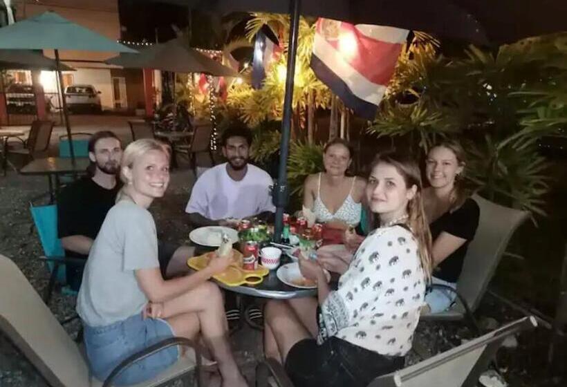 فندق Ace S Place