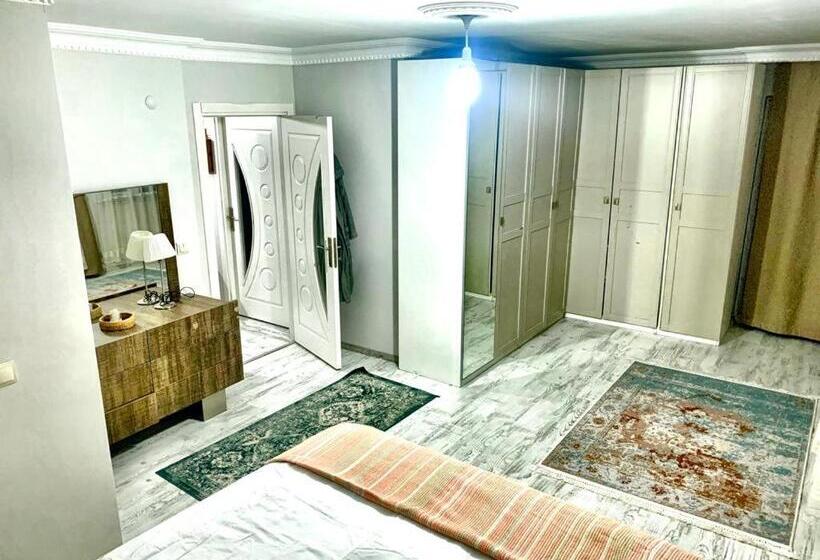 酒店 Forest Villa ,6 Minute İstanbul Airport