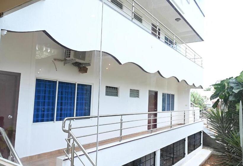 ホテル Athithi Resorts