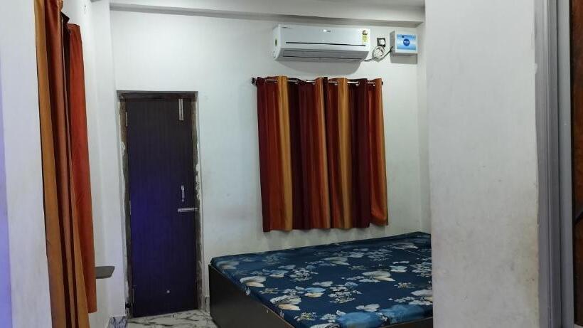 호텔 Baidyanath Ashram