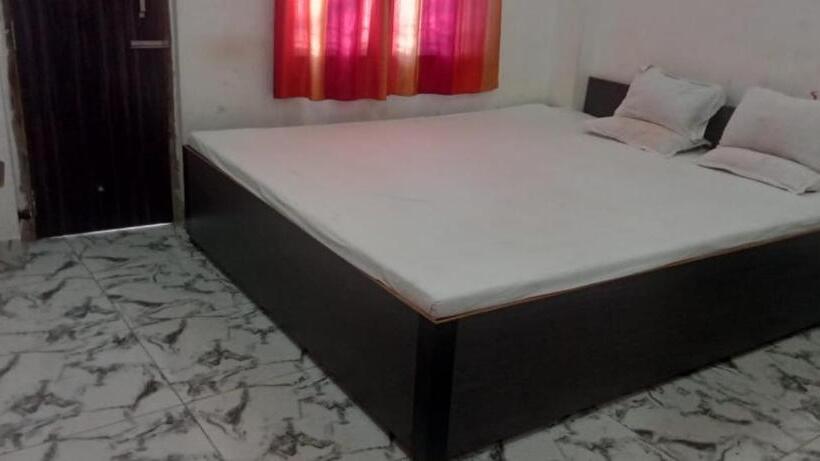 فندق Baidyanath Ashram