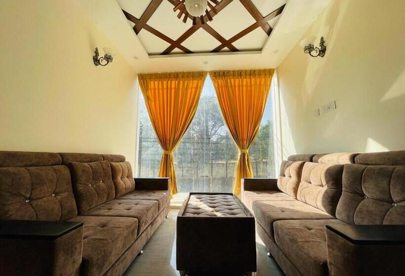 בית מלון כפרי Boss Palace