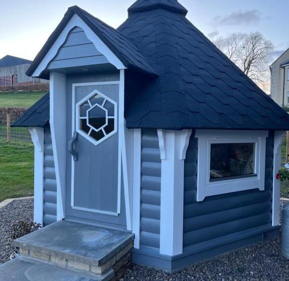 فندق Capledrae Farmstay Shepherds Huts