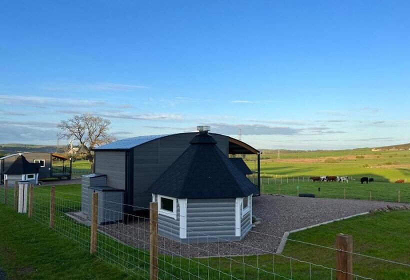 فندق Capledrae Farmstay Shepherds Huts