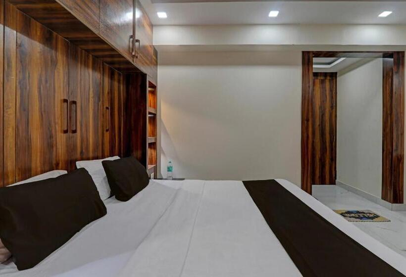 Отель Collection O Mitra Inn