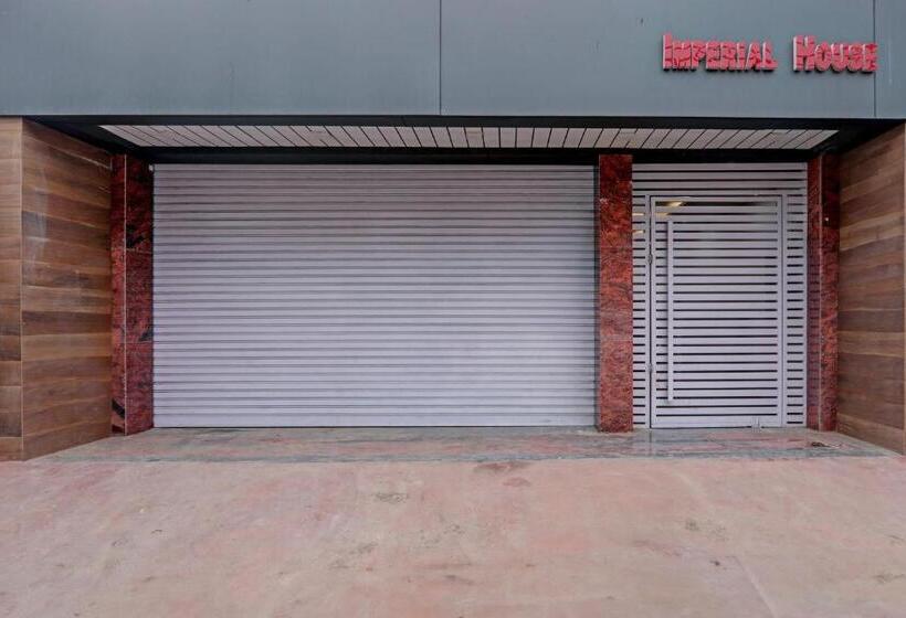 Отель Collection O Mitra Inn