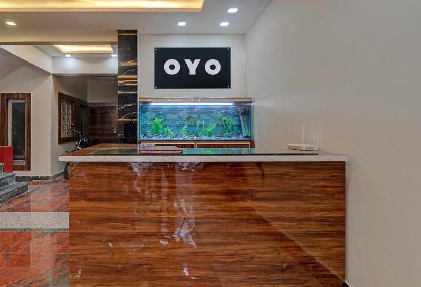 Отель Collection O Mitra Inn