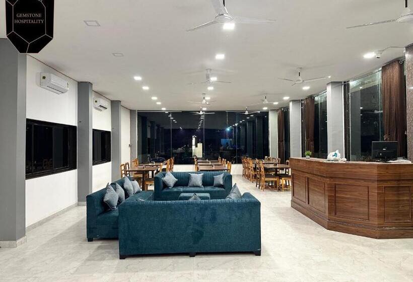 호텔 Golden Pearl Resort By Gemstone Hospitality