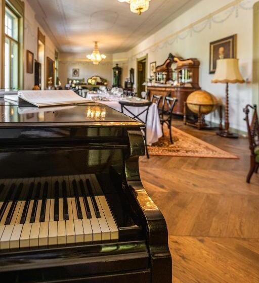 בית מלון כפרי Graefl Major Kétútköz