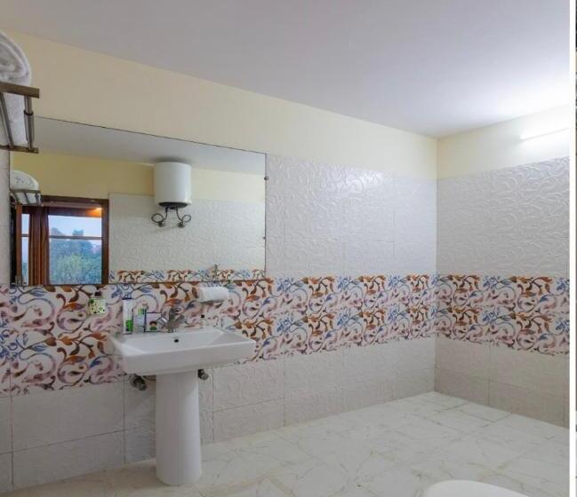 Отель Green View Palace