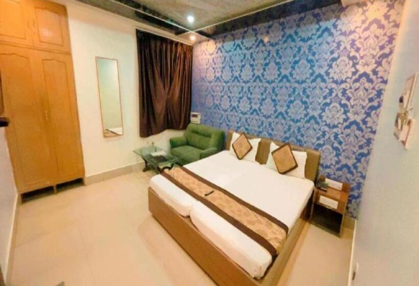 호텔 Grg R P International Patna