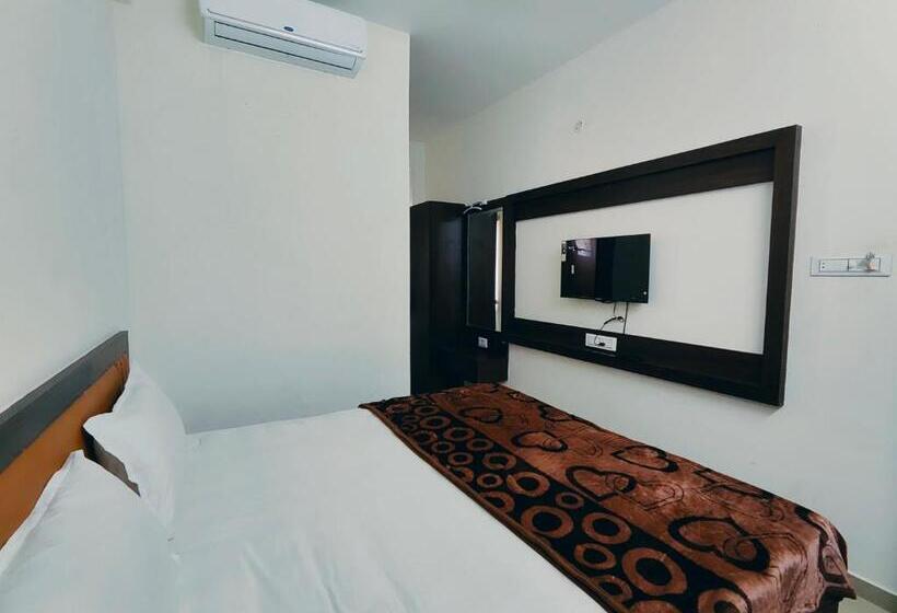 בית מלון כפרי Heritage Palace