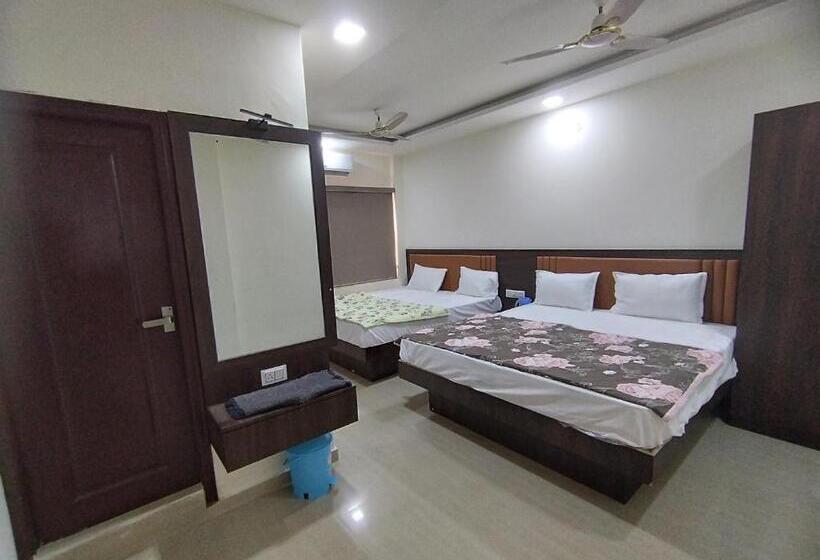 בית מלון כפרי Heritage Palace