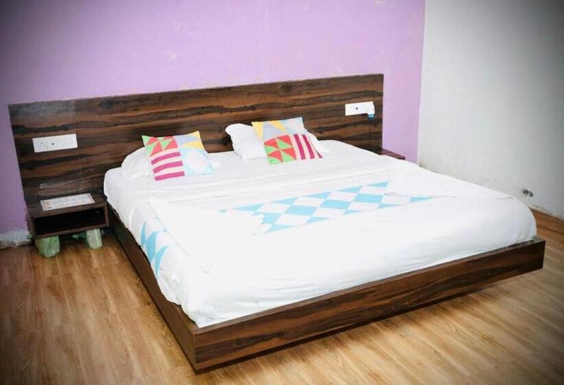 בית מלון כפרי Karla Retreat