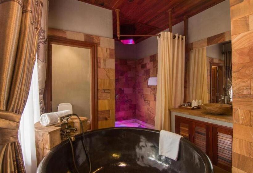 בית מלון כפרי Model Temple Resort & Spa