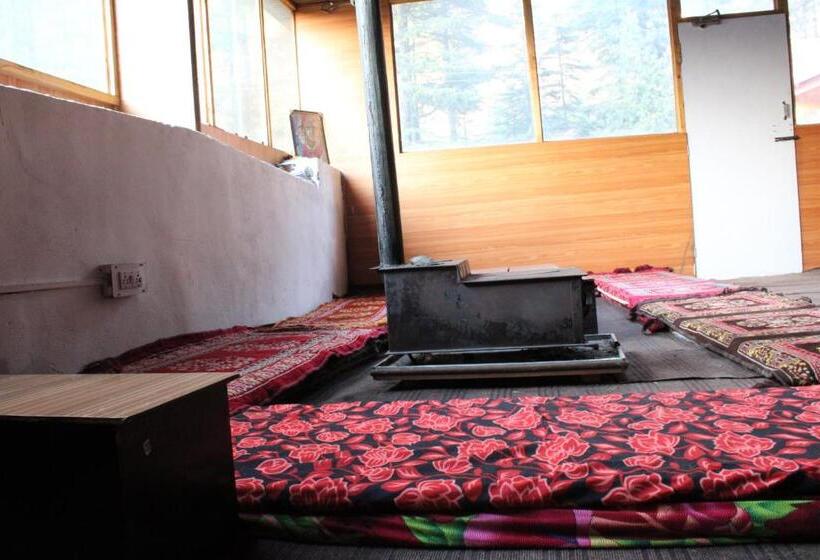 هتل Mount Vista Huts And Cafe