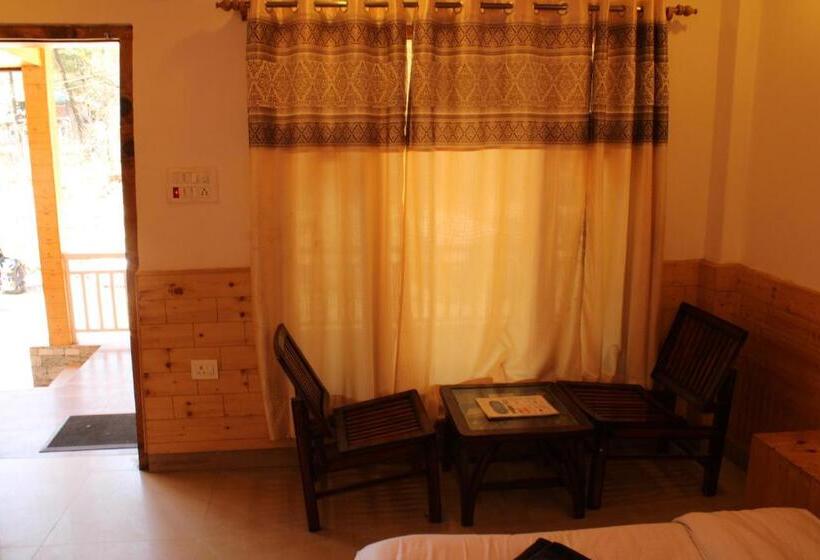 هتل Mount Vista Huts And Cafe