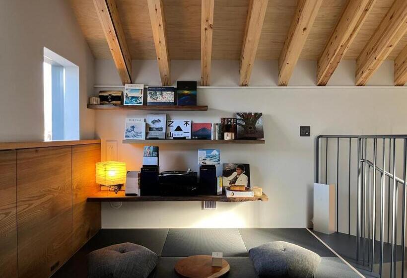 Отель 富士山リトリートmukuten舎 富士宮 Mtfuji Retreat Mukutensha Fujinomiya Natural Wood Retreat