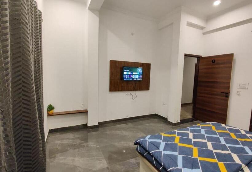 Hotel Neelkanth Prime Retreat, Kekri